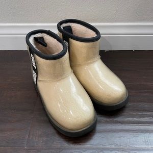 UGG Kids Classic Mini Clear Boots